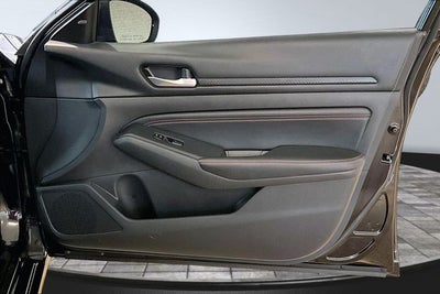 2022 Nissan Altima 2.0 SR