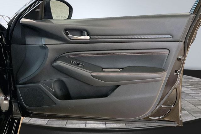 2022 Nissan Altima 2.0 SR