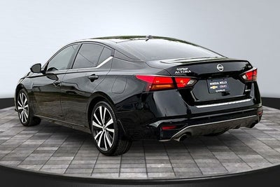2022 Nissan Altima 2.0 SR