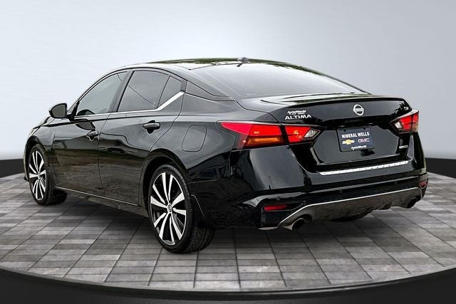 2022 Nissan Altima 2.0 SR