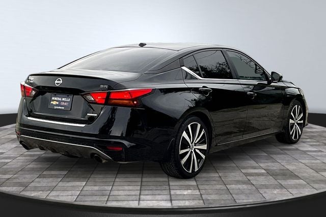 2022 Nissan Altima 2.0 SR