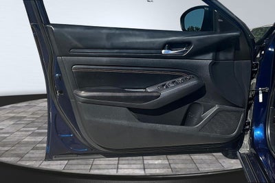 2021 Nissan Altima 2.0 SR
