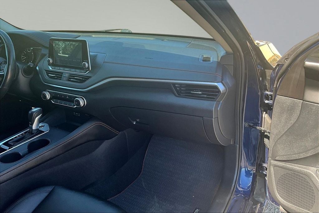 2021 Nissan Altima 2.0 SR