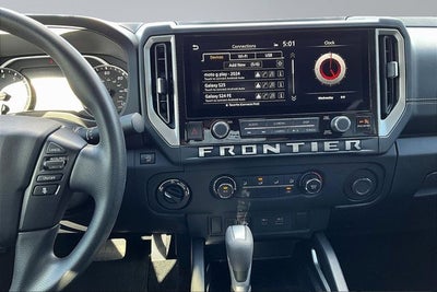 2025 Nissan Frontier SV