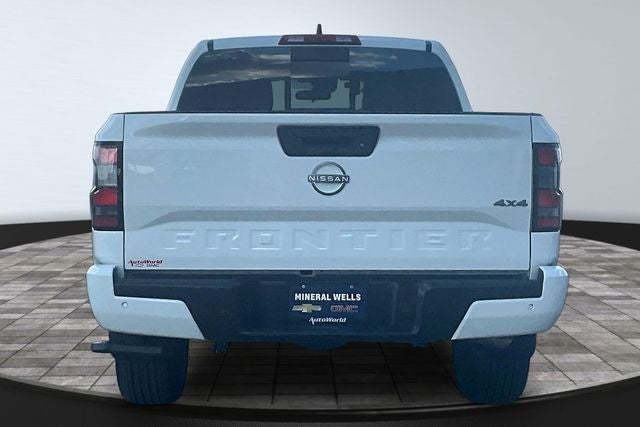 2025 Nissan Frontier SV