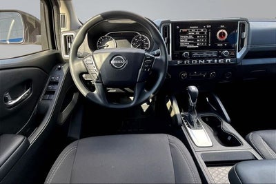 2025 Nissan Frontier SV