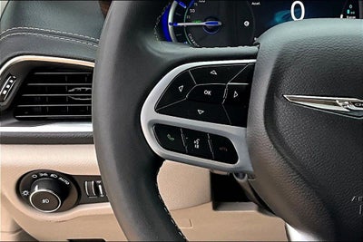 2023 Chrysler Pacifica Hybrid Limited