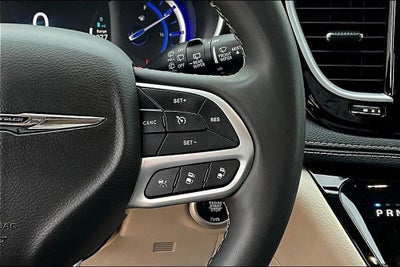 2023 Chrysler Pacifica Hybrid Limited