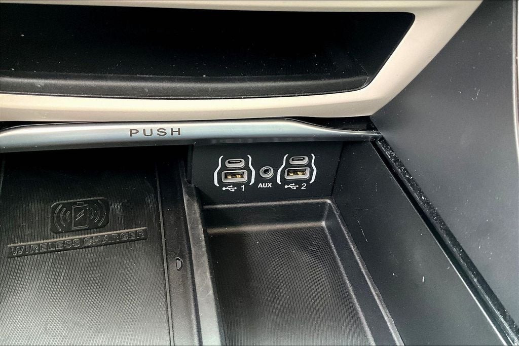 2023 Chrysler Pacifica Hybrid Limited