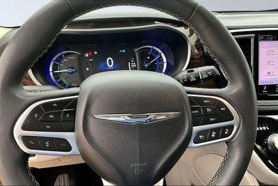 2023 Chrysler Pacifica Hybrid Limited