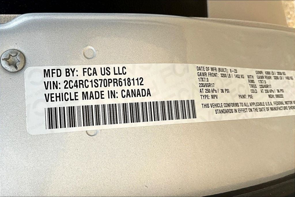 2023 Chrysler Pacifica Hybrid Limited