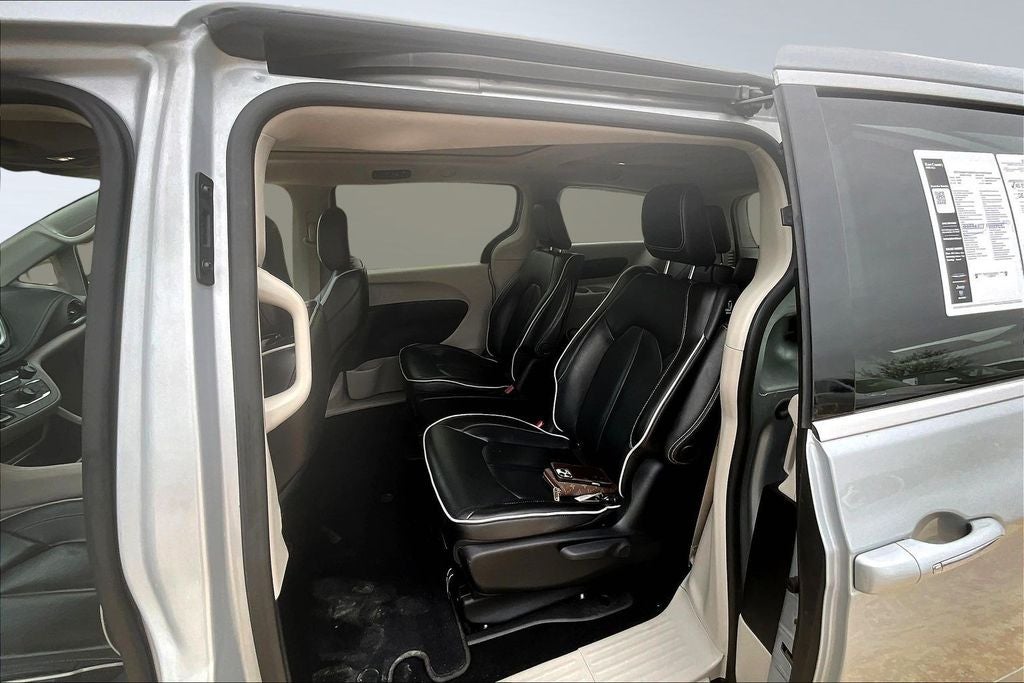 2023 Chrysler Pacifica Hybrid Limited