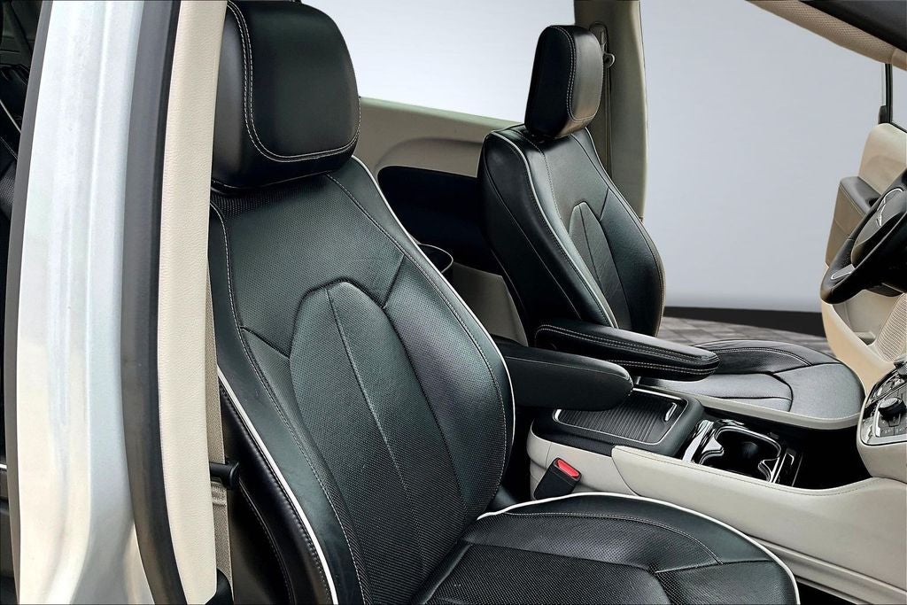 2023 Chrysler Pacifica Hybrid Limited