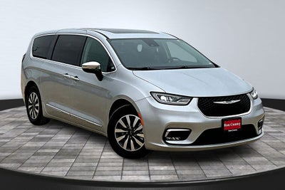 2023 Chrysler Pacifica Hybrid Limited