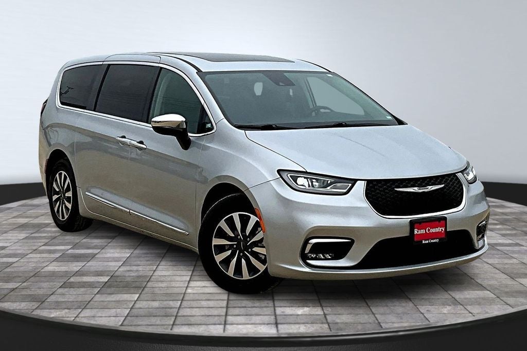 2023 Chrysler Pacifica Hybrid Limited