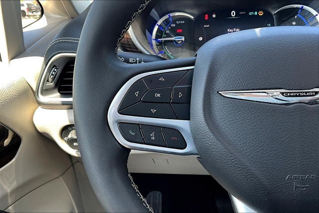 2023 Chrysler Pacifica Hybrid Limited