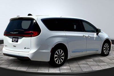 2023 Chrysler Pacifica Hybrid Limited