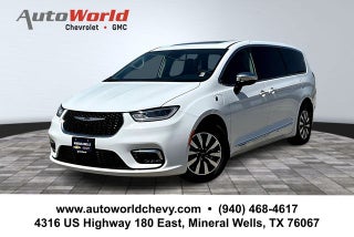 2023 Chrysler Pacifica Hybrid Limited