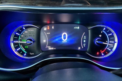 2023 Chrysler Pacifica Hybrid Limited