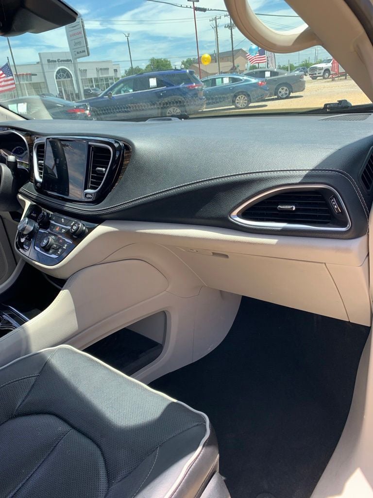 2023 Chrysler Pacifica Hybrid Limited