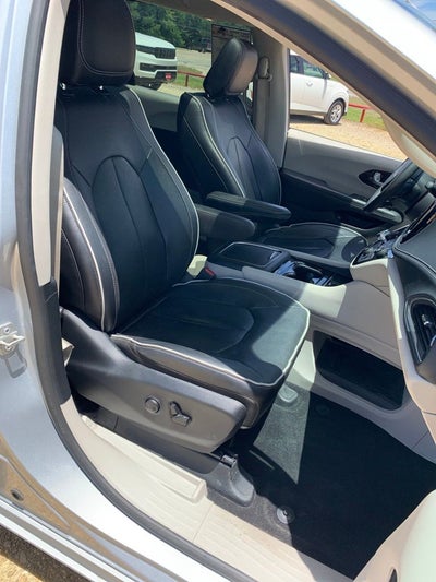 2023 Chrysler Pacifica Hybrid Limited