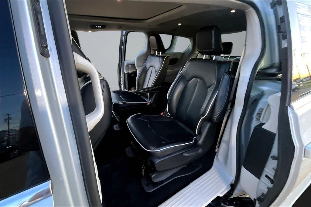 2023 Chrysler Pacifica Hybrid Limited