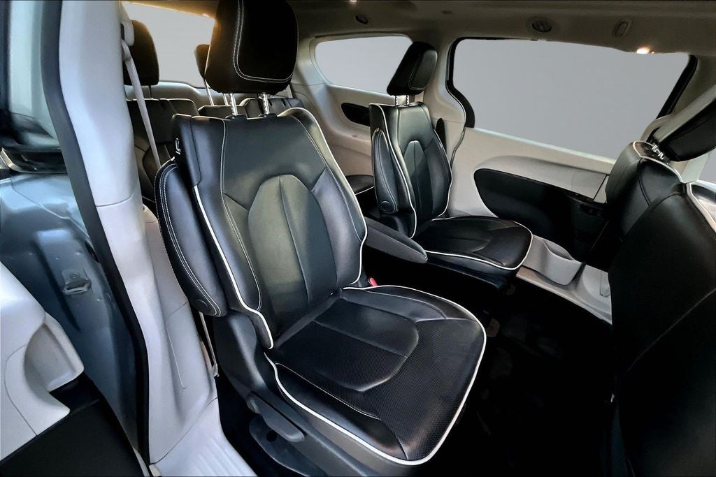 2023 Chrysler Pacifica Hybrid Limited