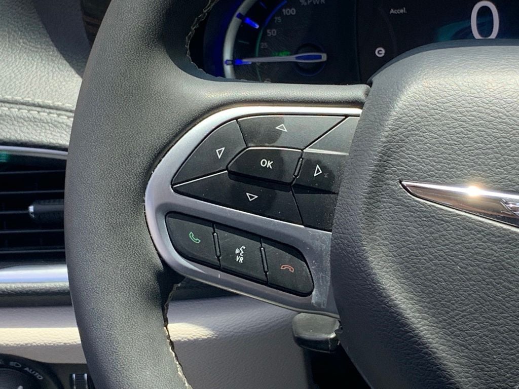 2023 Chrysler Pacifica Hybrid Limited