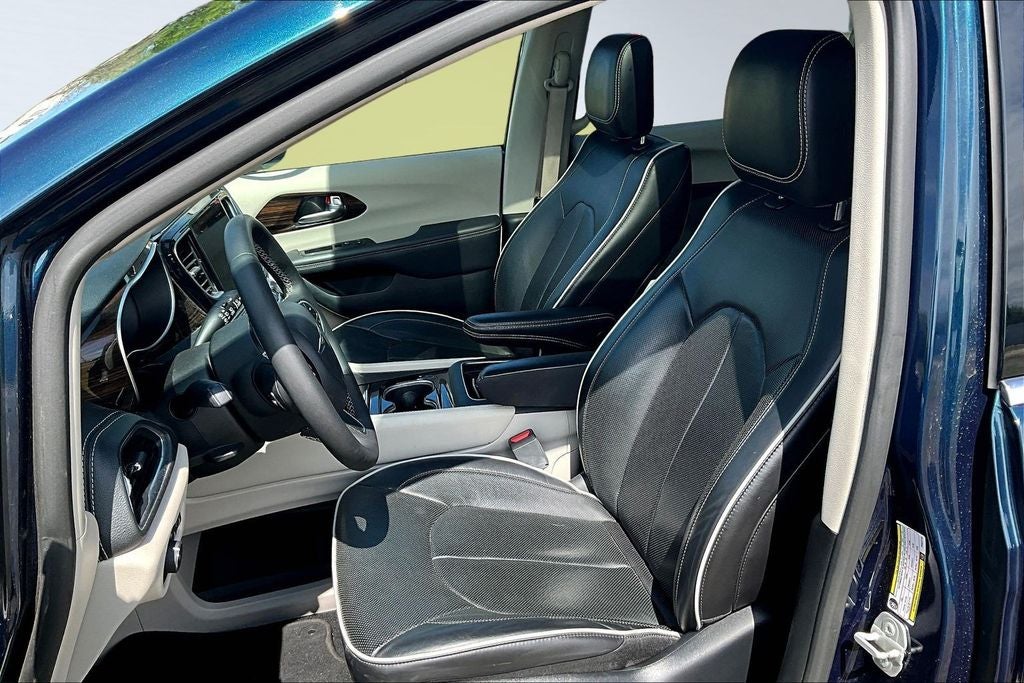 2023 Chrysler Pacifica Hybrid Limited
