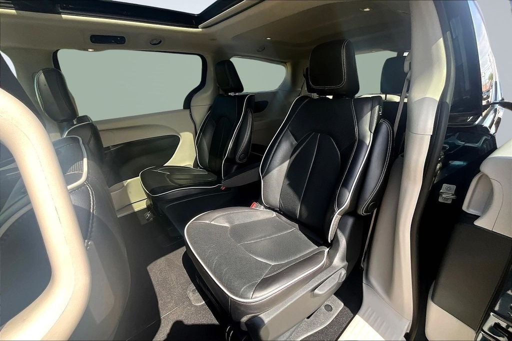 2023 Chrysler Pacifica Hybrid Limited