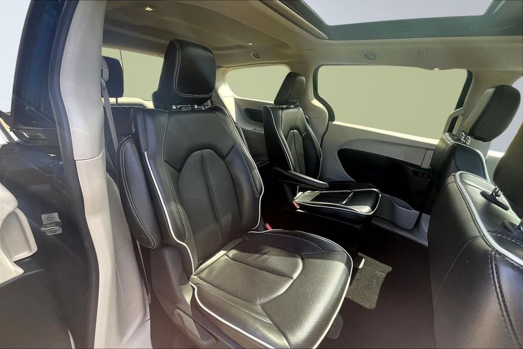 2023 Chrysler Pacifica Hybrid Limited