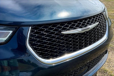 2023 Chrysler Pacifica Hybrid Limited