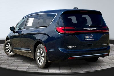 2023 Chrysler Pacifica Hybrid Limited