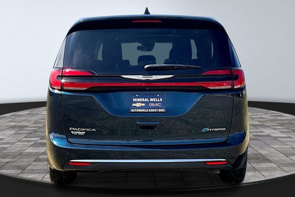 2023 Chrysler Pacifica Hybrid Limited