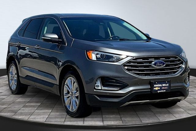 2022 Ford Edge Titanium