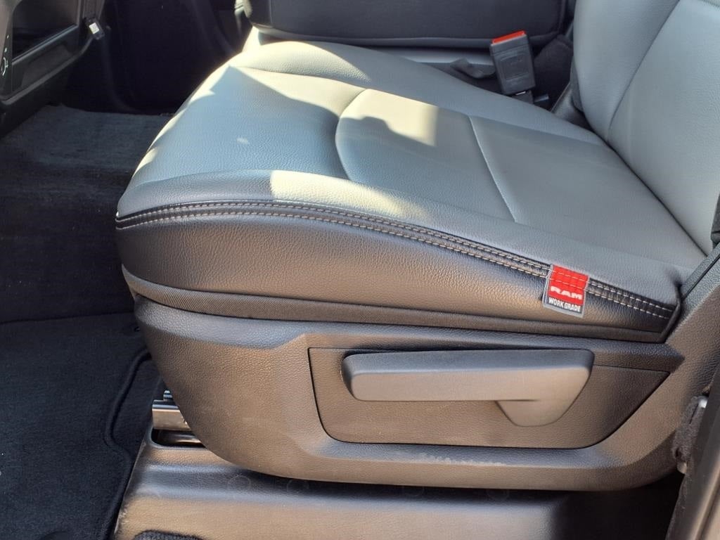 2025 RAM 2500 Tradesman 4WD