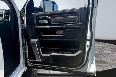 2022 RAM 3500 Laramie Flat Bed