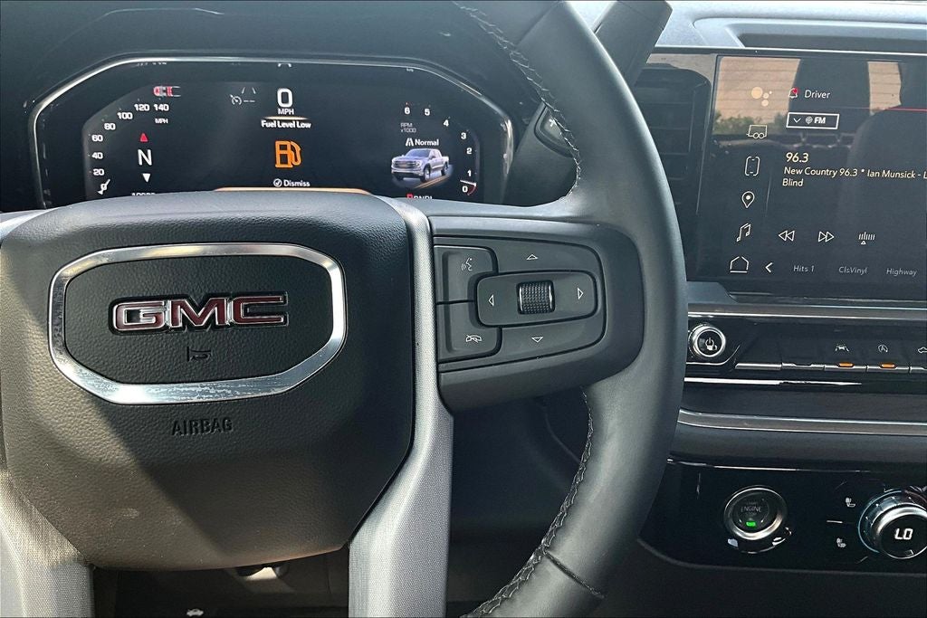 2024 GMC Sierra 1500 SLT