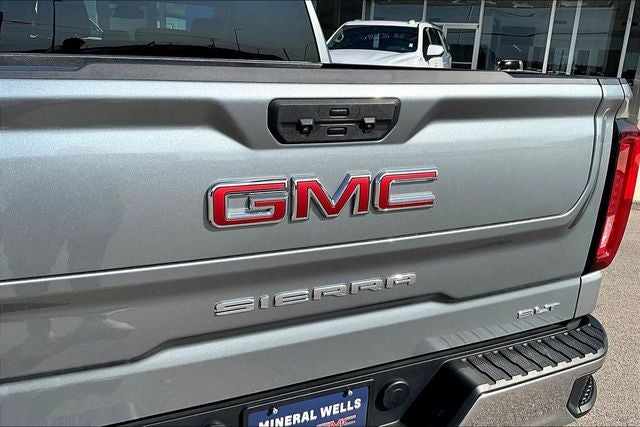 2025 GMC Sierra 1500 SLT