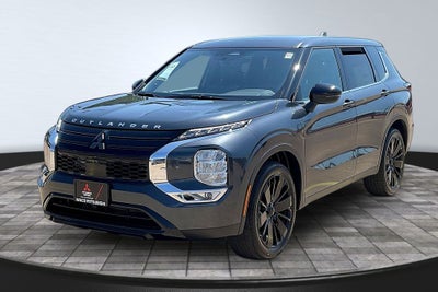 2026 Mitsubishi Outlander LE