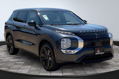 2026 Mitsubishi Outlander LE