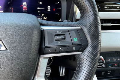 2025 Mitsubishi Outlander SEL