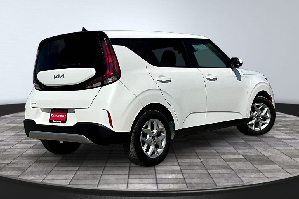 2025 Kia Soul LX