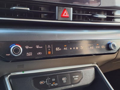 2025 Kia Carnival LXS