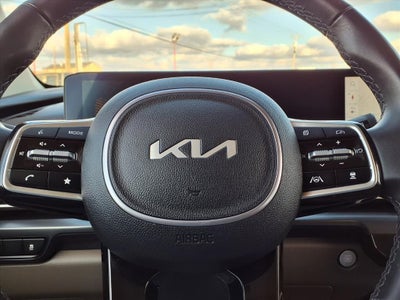 2025 Kia Carnival LXS