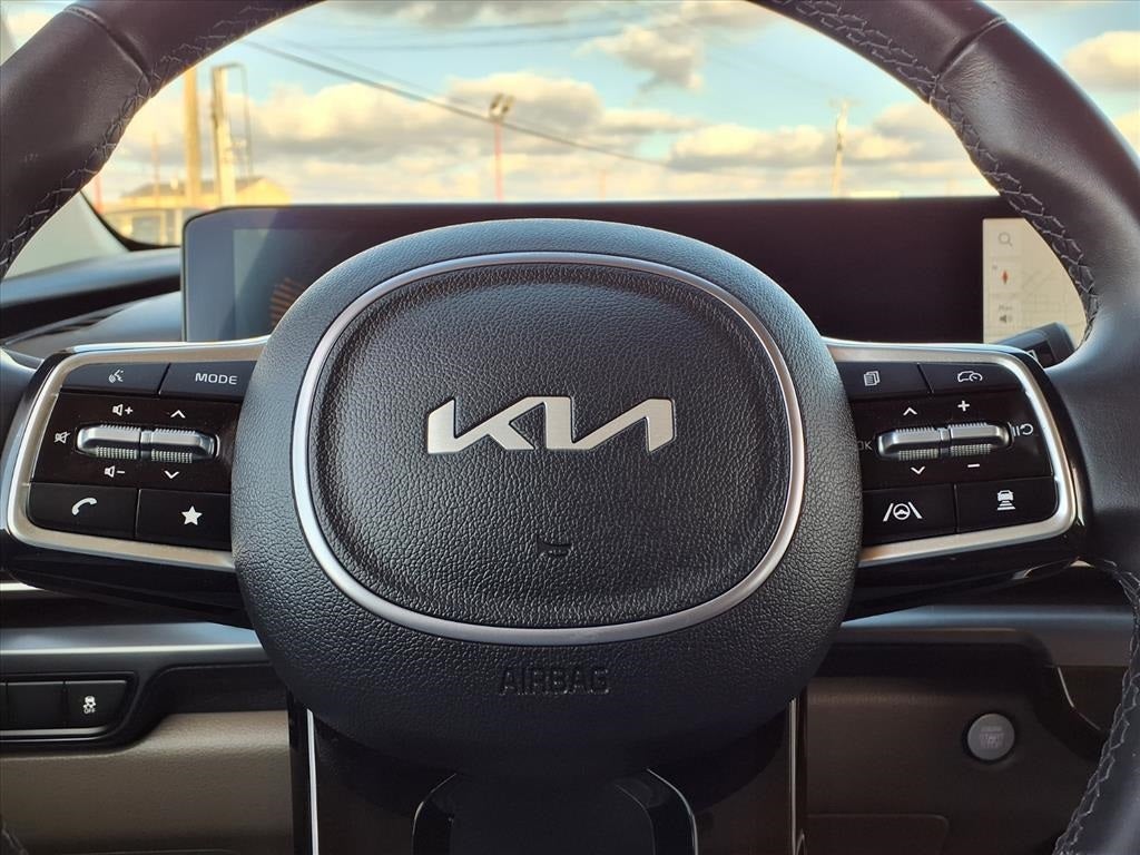 2025 Kia Carnival LXS