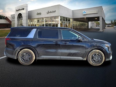 2025 Kia Carnival LXS