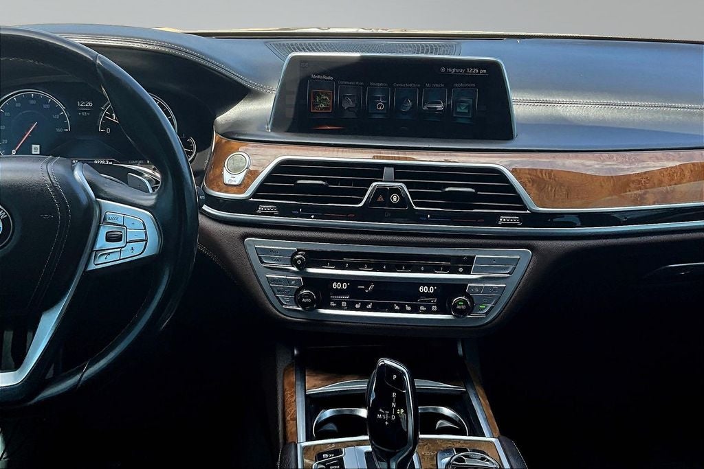 2017 BMW 7 Series 740i
