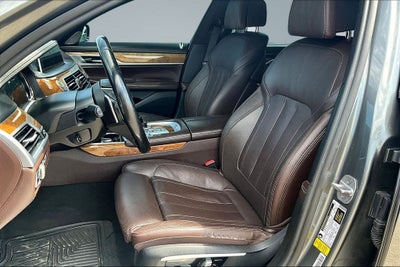 2017 BMW 7 Series 740i