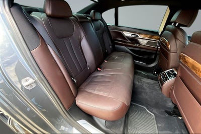2017 BMW 7 Series 740i